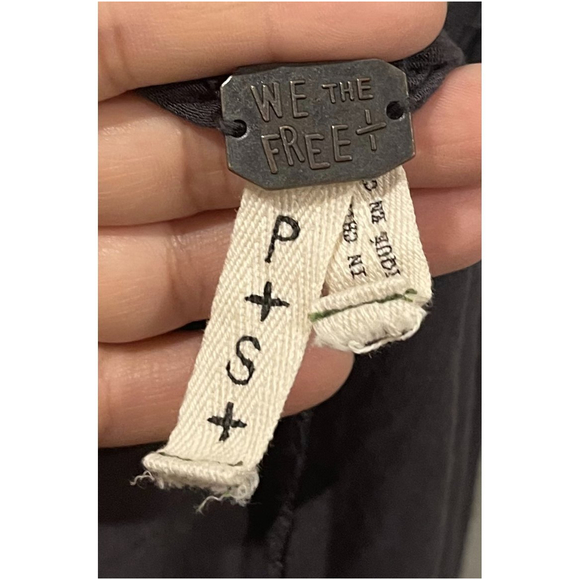 WE THE FREE Grey Tank Top - Picture 2 of 5